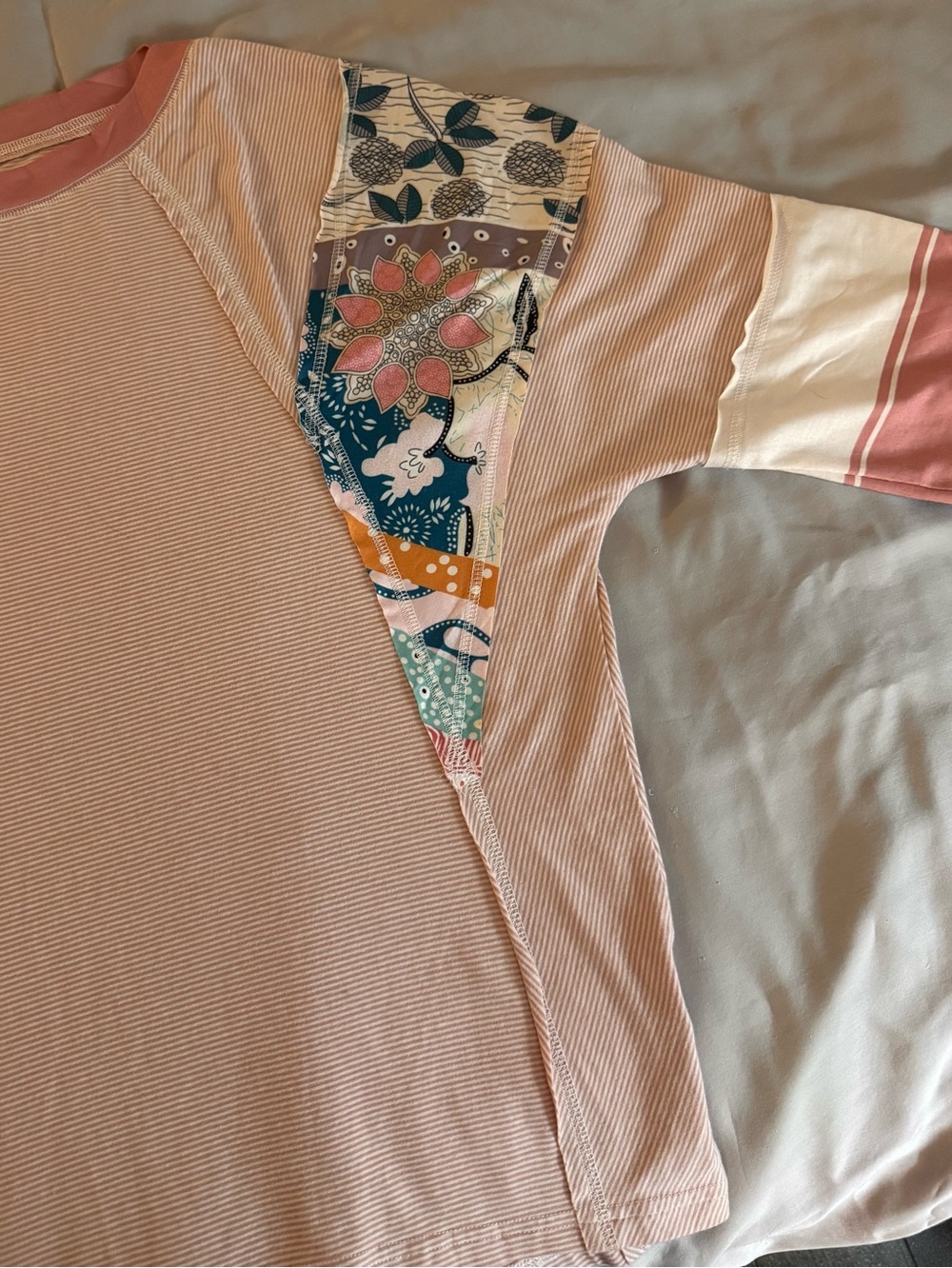 Light Pink Raglan 3/4 Sleeve Patchwork Boho Top Size Small - Picture 7 of 16